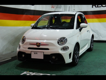 ABARTH�@�A�o���g595�i2018�N�j�@�Ɂ@RECARO�i���J���j�@SR-7�@���V�b�N�@BK�@����