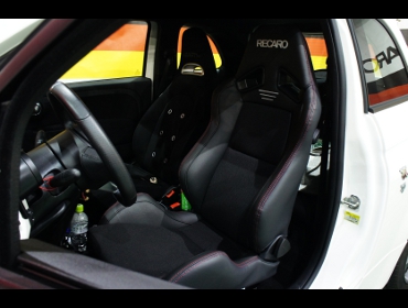 RECARO�i���J���V�[�g�j�@ABARTH�@�A�o���g595�i2018�N�j�@�Ɂ@RECARO�i���J���j�@SR-7�@���V�b�N�@BK�@����