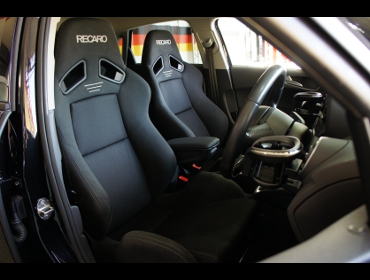�A�E�f�BA1�@�Ɂ@RECARO�i���J���j�@SR-7 GK100�@BK/BK�@�~���E�@����