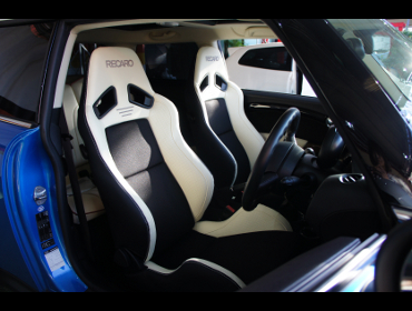 BMW�@MINI�N�[�p�[�@R56�@�Ɂ@RECARO�i���J���j�@SR-7�@Lassic�@���@�~���E�@����