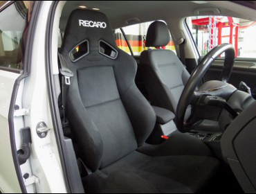 VW�@�S���t7�i2015�N�j�@�Ɂ@RECARO�i���J���j�@SR-7�@KK100�@BK�@����