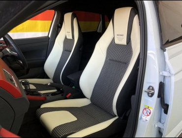 VW�@�|���i2019�N�j�@�Ɂ@RECARO�i���J���j�@LX-F�@IL110H�@���@�~���E�@����