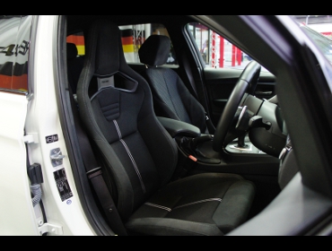 BMW�@3�V���[�Y�@�c�[�����O�@F31�i2015�N�j�@�Ɂ@RECARO�i���J���j�@�N���X�X�|�[�c�X�^�[�@GK100H�@BK/BK�@����