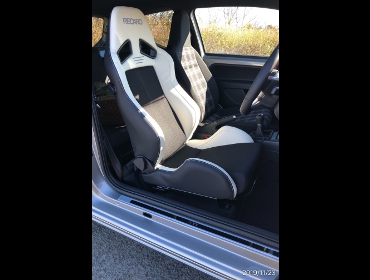 VW�@UP!�@GTI�@�Ɂ@RECARO�i���J���j�@SR-7�@Lassic�@���@�V�[�g�q�[�^�[�t���@����