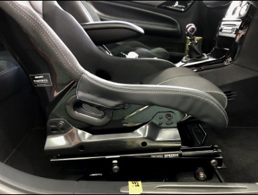 �V�g���G���@DS3�@�Ɂ@RECARO�i���J���j�@RS-G�@GK�@BK/SIL�@����