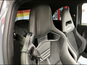 �A�o���g�@595�i2018�N�j�@�Ɂ@RECARO�i���J���j�@�X�|�[�c�X�^�[�@CL210H�@BK�@����