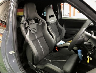 �A�o���g�@595�i2018�N�j�@�Ɂ@RECARO�i���J���j�@�X�|�[�c�X�^�[�@CL210H�@BK�@����