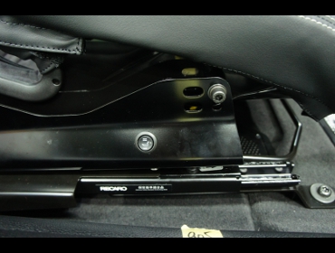 BMW�@E82�@�Ɂ@RECARO�i���J���j�@RS-G�@�A���J���^�[���@�V�[�g�q�[�^�[�t���@����