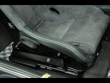 BMW�@E82�@�Ɂ@RECARO�i���J���j�@RS-G�@�A���J���^�[���@�V�[�g�q�[�^�[�t���@����