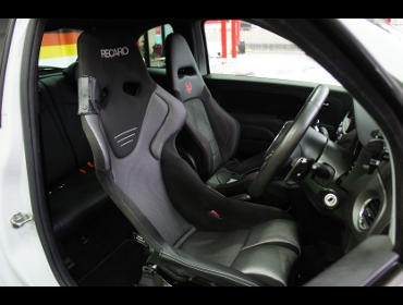 ABARTH�@595�i2015�N�j�@�Ɂ@RECARO�i���J���j�@TS-G�@GK�@BK/SIL�@�V�[�g�q�[�^�[�t���@����