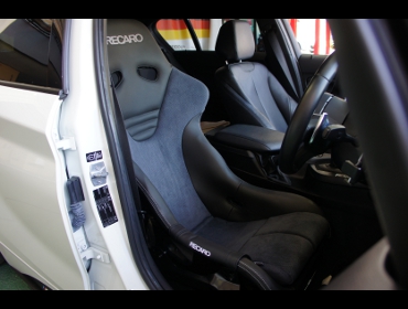 BMW�@1�V���[�Y�@�e20�i2002�N3���j�@�Ɂ@RECARO�i���J���j�@RS-G�@CL�@����