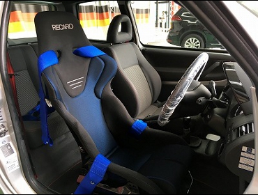 �t�H���N�X���[�Q���@���|�@GTI�i2003�N�j�@�Ɂ@RECARO�i���J���j�@RS-G�@GK�@BK/�u���[�@���@RECARO�~TRIAL�@4�_���V�[�g�x���g�@����