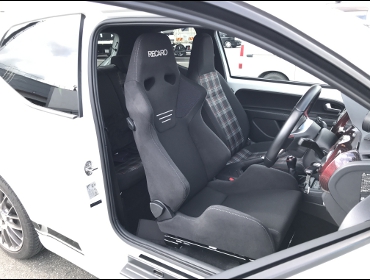 VW�@�A�b�v�@GTI�@�Ɂ@RECARO�i���J���j�@SR-6�@GK100S�@BK/BK�@����