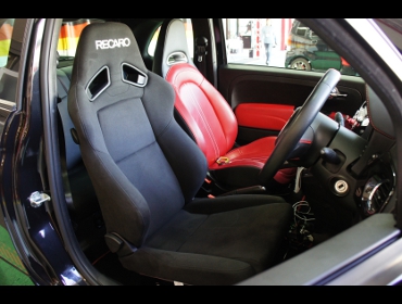 ABARTH�@500�i2011�N�j�@�Ɂ@RECARO�i���J���j�@SR-7F�@KK100�@BK�@����