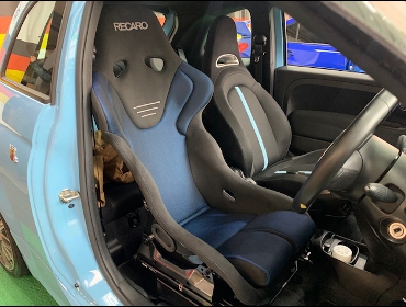 ABARTH�@500�@312141�i2014�N�j�@�Ɂ@RECARO�i���J���j�@RS-G�@GK�@BK/�u���[�@����