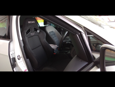 VW�@�S���t7�i2017�N�j�@�Ɂ@RECARO�i���J���j�@R+-7�@GU100�@BK�@����