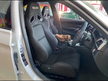 BMW�@320i�@M�X�|�[�c�@�Ɂ@RECARO�i���J���j�@SR-7�@GU100H�@BK�@�V�[�g�q�[�^�[�t���@���@R-7F�@GU100H�@BK�@�V�[�g�q�[�^�[�t���@����