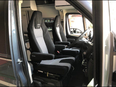 FIAT�@DUCATO�@ADRIA�@TWIN.S.600�i2021�N�j�@�Ɂ@RECARO�i���J���j�@LX-F�@WU100�@BK�@�A�[�����X�g�t���i�L���v�e���V�[�g�j�@�~���E�@����
