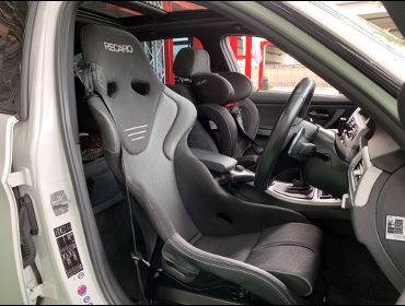BMW�@3�V���[�Y�@E91�i2010�N�j�@�Ɂ@RECARO�i���J���j�@RS-G�@GK�@BK/SIL�@����