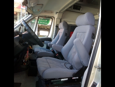 FIAT�@�f���J�g�@�L�����s���O�A�h���A�c�C��640SHX�i2016�N�j�@�Ɂ@RECARO�i���J���i���J���j�@�G���S���hMV�@�O���C�@���A�[�����X�g�i�L���v�e���V�[�g�j�@�~���E�@����