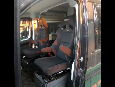 20230403_ducato_sr7f.jpg (24969 �o�C�g)