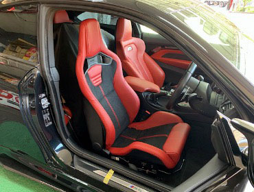 BMW�@F82�@M4�@�Ɂ@RECARO�i���J���j�@�X�|�[�c�X�^�[CL210H�@RED�@����
