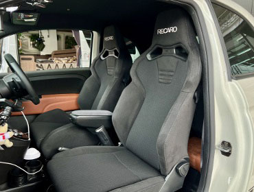 ABARTH�@595�@�R���y�i2022�N�j�@�Ɂ@RECARO�i���J���j�@SR-S�@BK100H�@BK/BK�@�V�[�g�q�[�^�[�t���@���@SR-C�@BK100H�@BK/BK�@�V�[�g�q�[�^�[�t���@����