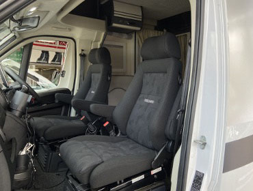 FIAT�@�f���J�g�@ZFA2500000ZW1326�i2022�N�j�@�Ɂ@RECARO�i���J���j�@�G���S���hMV�@BK�@�V�[�g�q�[�^�[�t���@�L���v�e���V�[�g�@�i�A�[�����X�g���E�j�@���@�G���S���hMV�@BK�@�V�[�g�q�[�^�[�t���@�L���v�e���V�[�g�@�i�A�[�����X�g���E�j�@���ʃV���[�g�J�b�g���H�@����