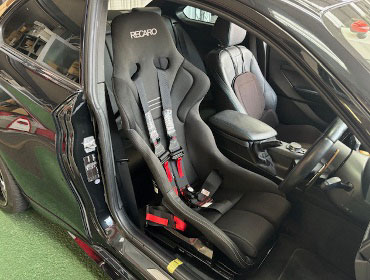 BMW�@M2�@F87�@�Ɂ@RECARO�i���J���j�@RS-G�@GK�@BK/BK�@����