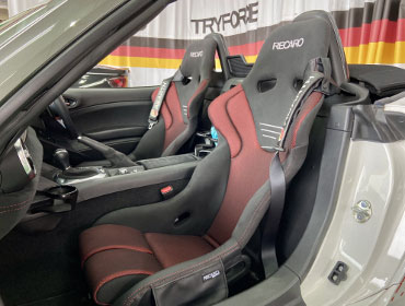 ABARTH�@124�X�p�C�_�[�@NF2�i2017�N�j�@�Ɂ@RECARO�i���J���j�@RS-G�@GK H BK/RED�@�V�[�g�q�[�^�[�t���@���@RS-G�@GK H BK/RED�@�V�[�g�q�[�^�[�t���@����
