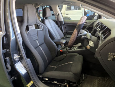 �S���t7�@DBA-AUCJZ�i2016�N�j�@�Ɂ@RECARO�i���J���j�@�N���X�X�|�[�c�X�^�[�@GK100H�@BK/BK�@�V�[�g�q�[�^�[�t���@����