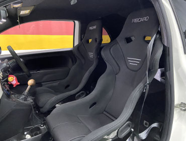 ABARTH500�@312141�i2017�N�j�@�Ɂ@RECARO�i���J���j�@RS-G�@GK�@BK/BK�@�~���E�@����