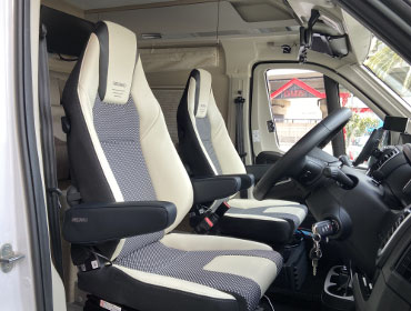 FIAT�@�f���J�g�i2024�N�j�@�Ɂ@RECARO�i���J���j�@LX-F�@WL110H�@A/R�@���@�~���E�@����