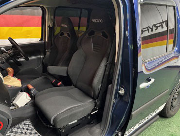 ���m�[�@�J���O�[�@KWH5F�i2019�N�j�@�Ɂ@RECARO�i���J���j�@SR-S�@BK100�@BK/SIL�@���@SR-C�@BK100�@A/R�@BK/SIL�@���ʃV���[�g�J�b�g���H�@����