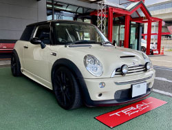 BMW�@�~�j�@R53�i2005�N�j�@�Ɂ@RECARO�i���J���j�@SR-C�@UT100�@A/R�@BK�@�A�[�����X�g�t���@����