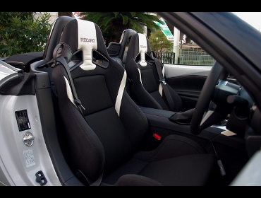 RECARO�i���J���V�[�g�j�@MAZDA�@���[�h�X�^�[�@ND5RC�Ƀ��J���@SR-7 LassicH�i�V�[�g�q�[�^�[�t���j�@���@�~2�r�@����