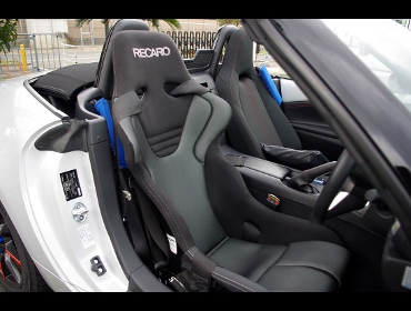 RECARO�i���J���V�[�g�j�@MAZDA�@���[�h�X�^�[�@ND�Ƀ��J���@RS-G SK2�@BK/SIL�@����