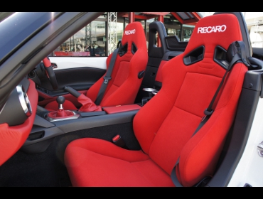 RECARO�i���J���V�[�g�j�@MAZDA�@���[�h�X�^�[�@ND5RC�Ƀ��J���@SR-7/7F KK100�@RED�@�~2�r�@����