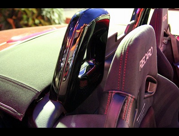 RECARO�i���J���V�[�g�j�@MAZDA�@���[�h�X�^�[�@ND5RC�Ƀ��J���@SR-7/7F�@GK100H�V�[�g�q�[�^�[�t���@BK/RED�@�iBOSE�X�s�[�J�[/�s�A�m�u���b�N�J�o�[�j�@����