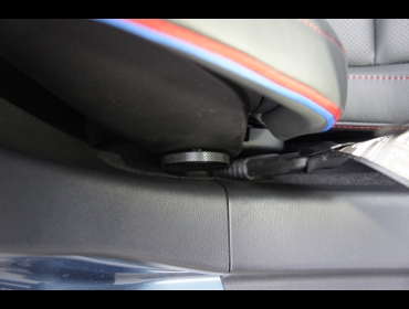 RECARO�i���J���V�[�g�j�@MAZDA�@���[�h�X�^�[�@ND5RC�ɂɃ��J���@�X�|�[�c�X�^�[LL100H���U�[SE�@BK���U�[�@RED&BL���C���@���@�N���X�X�|�[�c�X�^�[LL100H���U�[SE�@BK���U�[�@RED&BL���C���@����