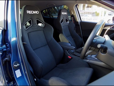 RECARO�i���J���V�[�g�j�@MAZDA�@�A�N�Z���@BM5FS�Ƀ��J���@SR-7�@KK100�@BK�@�~2�r�@����