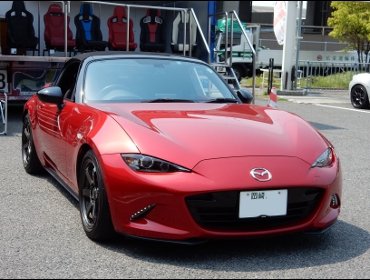 MAZDA�@ND���[�h�X�^�[�@ND5RC��RECARO�i���J���j�V�[�g����