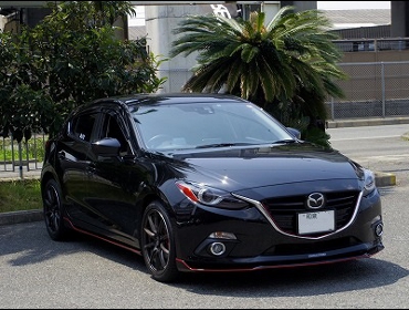 MAZDA�@�A�N�Z���X�|�[�c��RECARO�i���J���j�V�[�g����