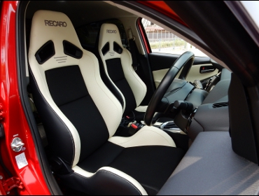 RECARO�i���J���V�[�g�j�@MAZDA�@�f�~�I�@DJ�Ƀ��J���@SR-7�@Lassic�@�����U�[�@���@SR-7F�@Lassic�@�����U�[�@����