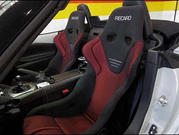 MAZDA�@���[�h�X�^�[�@ND�@�Ɂ@RECARO�i���J���j�@RS-G�@GK�@BK/RED�@�~2�r�@����