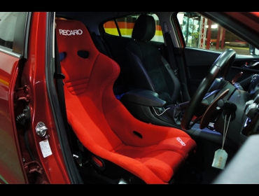 RECARO�i���J���V�[�g�j�@MAZDA�@�A�N�Z���@BM2FS�@�Ɂ@RECARO�i���J���j�@TS-GS�@RED�@����