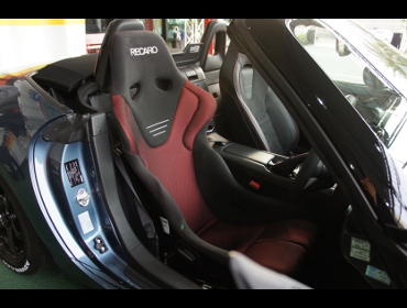 RECARO�i���J���V�[�g�j�@MAZDA�@���[�h�X�^�[�@NC5RC�@�Ɂ@RECARO�i���J���j�@RS-G�@GK�@BK/RED�@����
