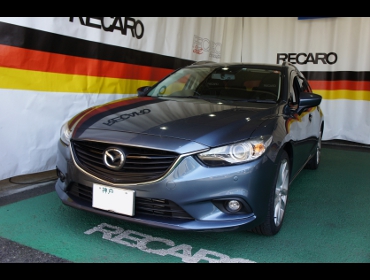 MAZDA�@�A�e���U�@�Ɂ@RECARO�i���J���j�V�[�g����
