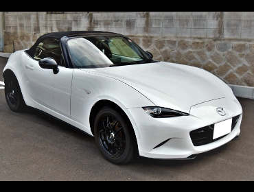 MAZDA�@ND���[�h�X�^�[�@�Ɂ@RECARO�i���J���j�V�[�g����