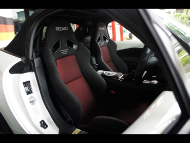 MAZDA�@���[�h�X�^�[�@ND�@�Ɂ@RECARO�i���J���j�@SR-7�@GK100�@BK/RED�@���@SR-7F�@GK100�@BK/RED�@����